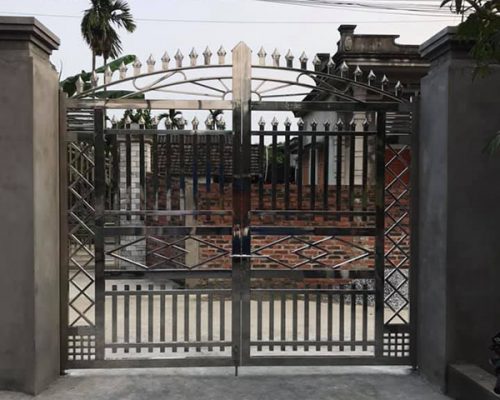 Mẫu Cổng Inox 2 Cánh đẹp Mới Nhất