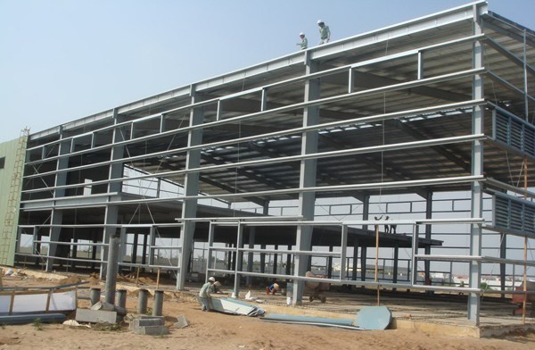 5e67236db4e396384ec834c9 Thi Cong Nha Thep Tien Che 4